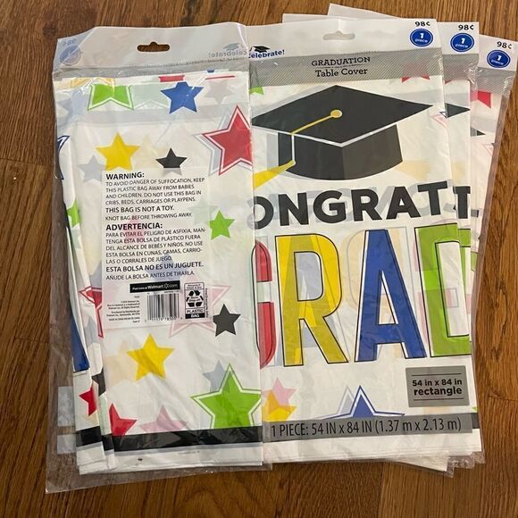 Graduation Tablecloth’s, Grad Cap Card Boxs, Table Runner, Photo Display 10 t… - Picture 3 of 8